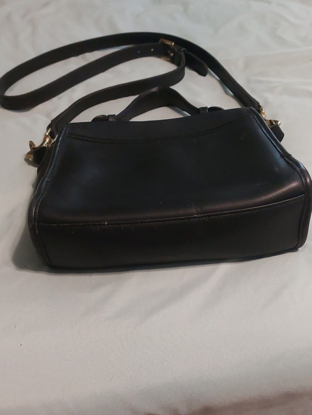Vintage Coach 9870 Turnlock Black Bag - Picture 4 of 6
